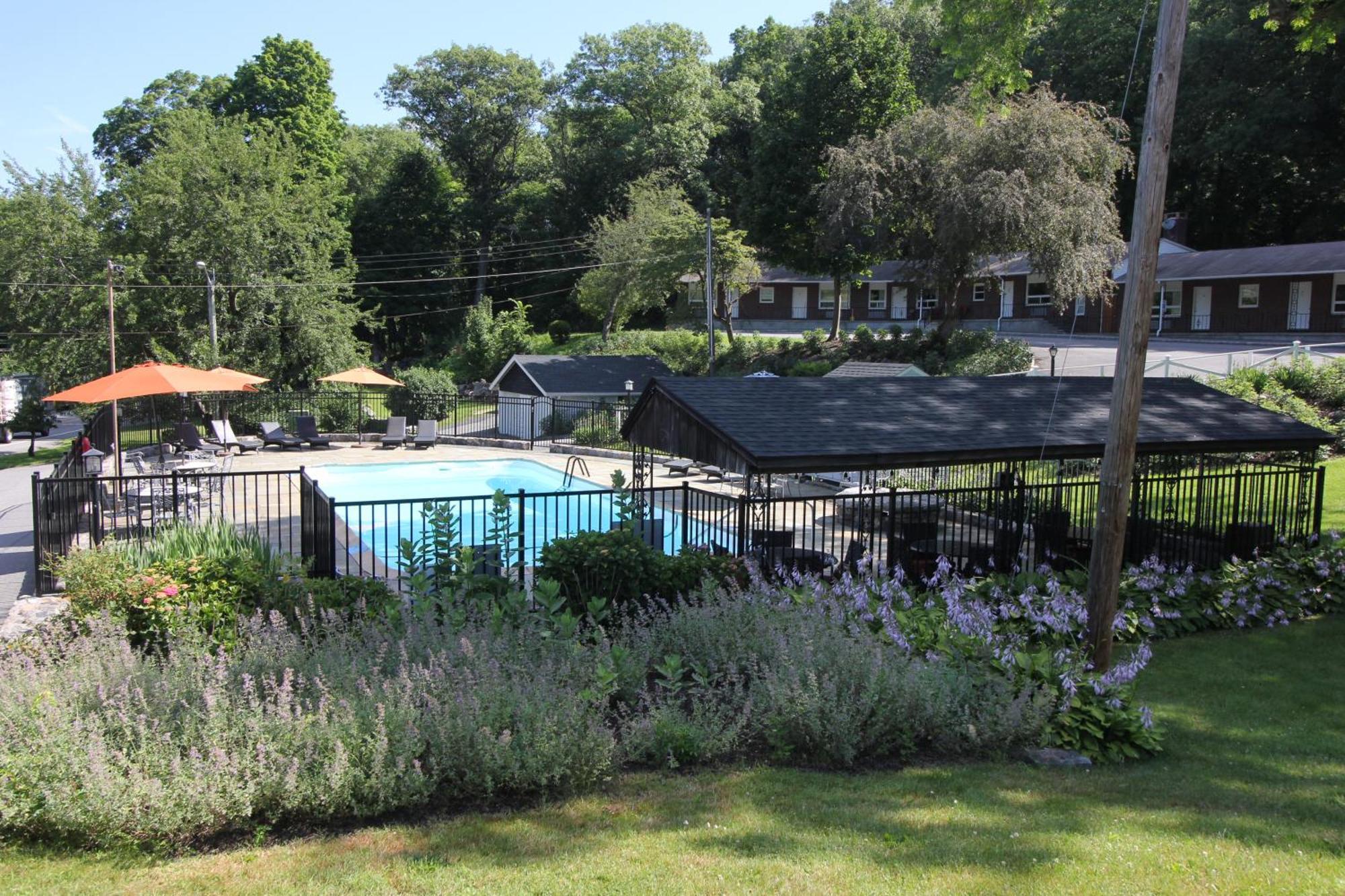Brewster Heidi'S Inn מראה חיצוני תמונה