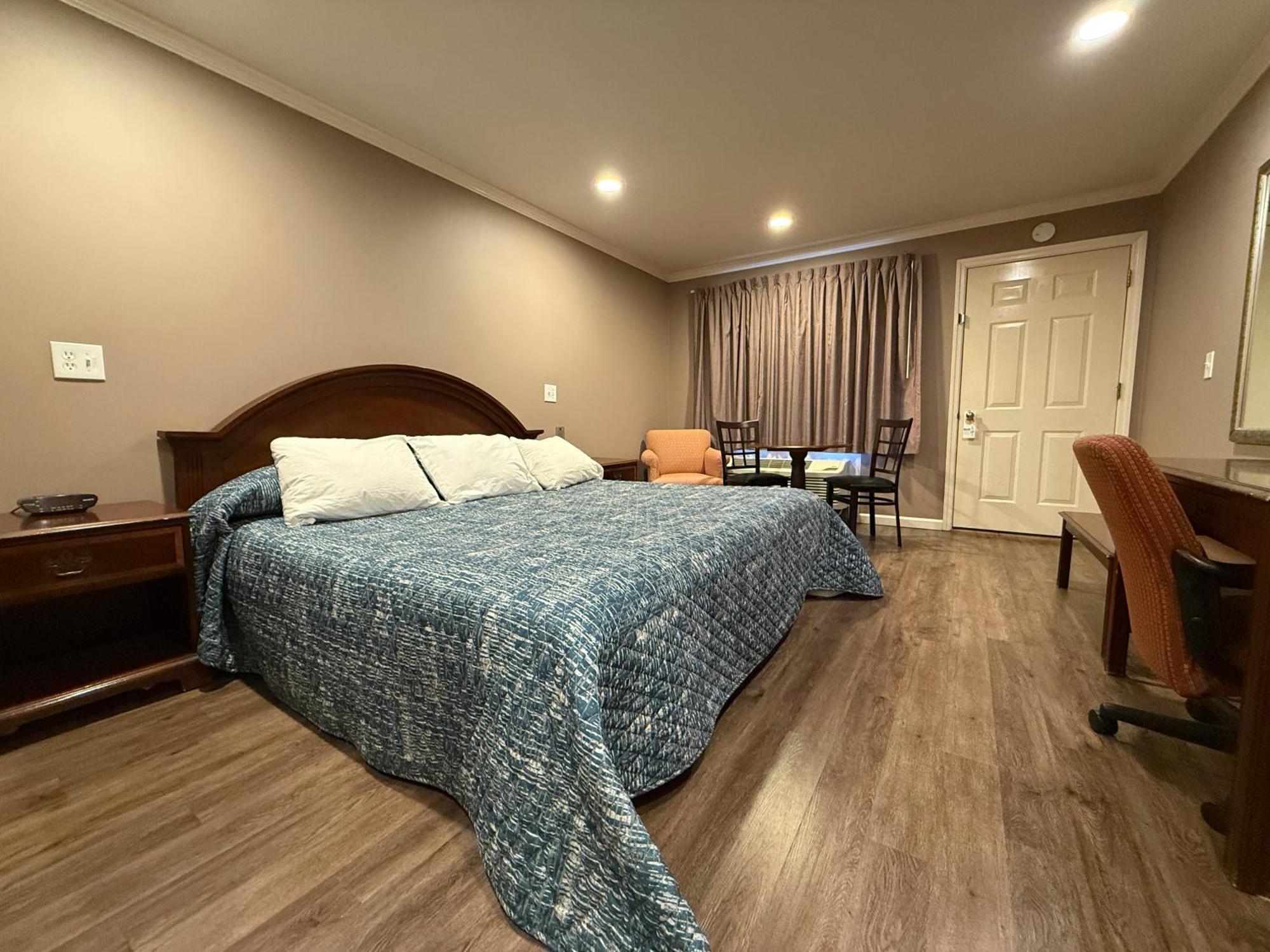 Brewster Heidi'S Inn מראה חיצוני תמונה